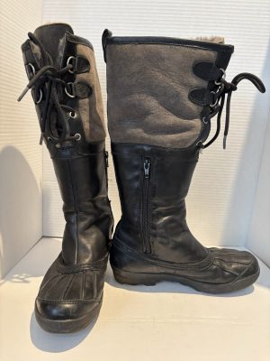UGG Black Gray Lace-Up Knee High Suede & Leather Boots | Size 7