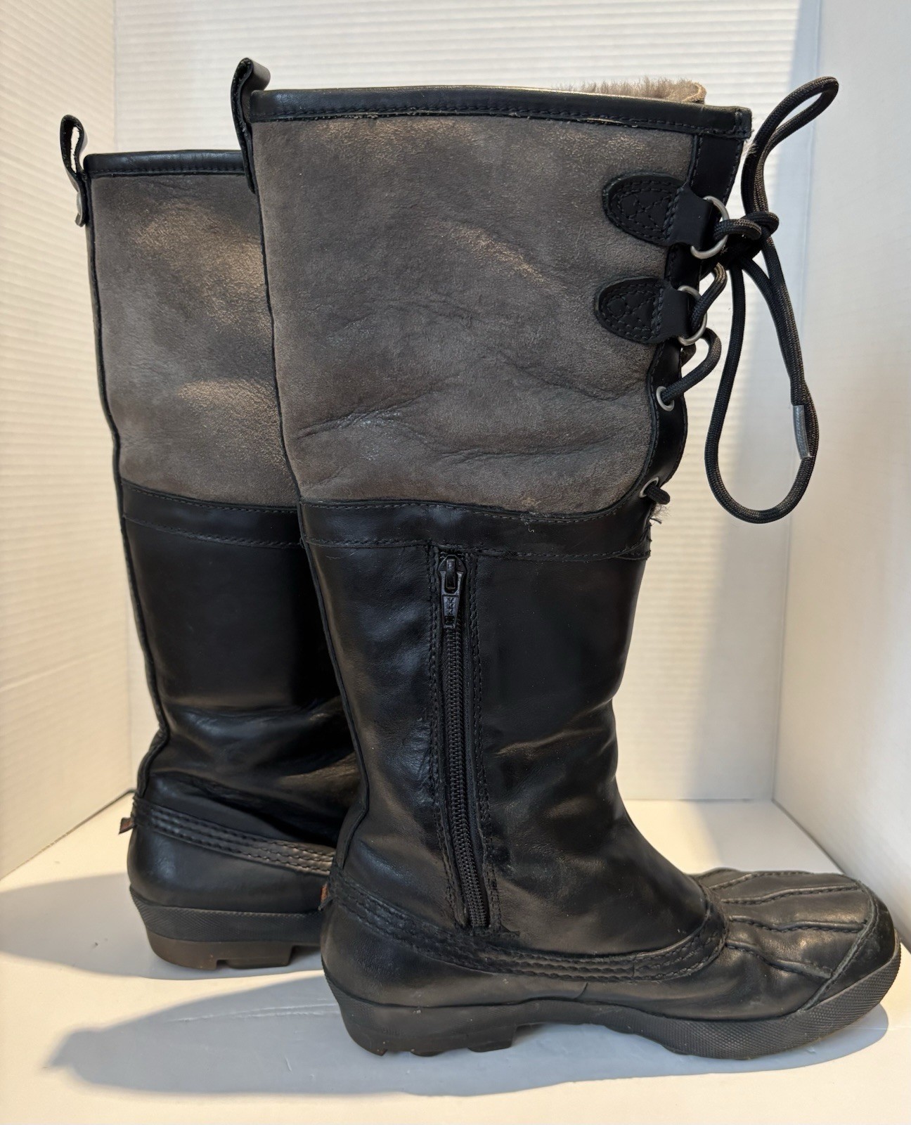 UGG Black Gray Lace-Up Knee High Suede & Leather Boots | Size 7_5 UGG Black Gray Lace-Up Knee High Suede & Leather Boots | Size 7