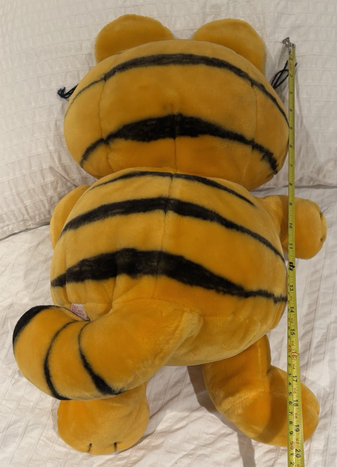 Vintage 1981 Large GARFIELD Plush 20" Made in Korea Plushie In VGUC 1980’s_3 Vintage 1981 Large GARFIELD Plush 20" Made in Korea Plushie In VGUC 1980’s