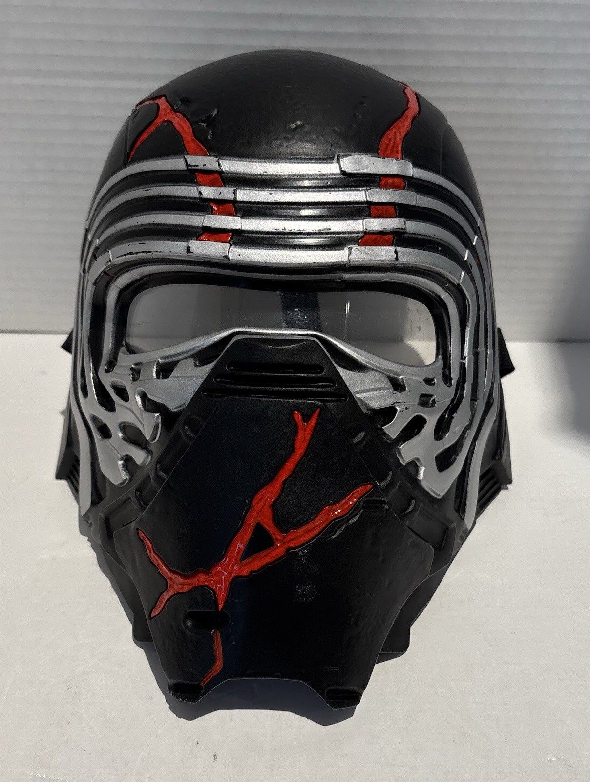 Star Wars Kylo Ren Hasbro 2019 Light Up Mask Cosplay Read Description_1 Star Wars Kylo Ren Hasbro 2019 Light Up Mask Cosplay Read Description