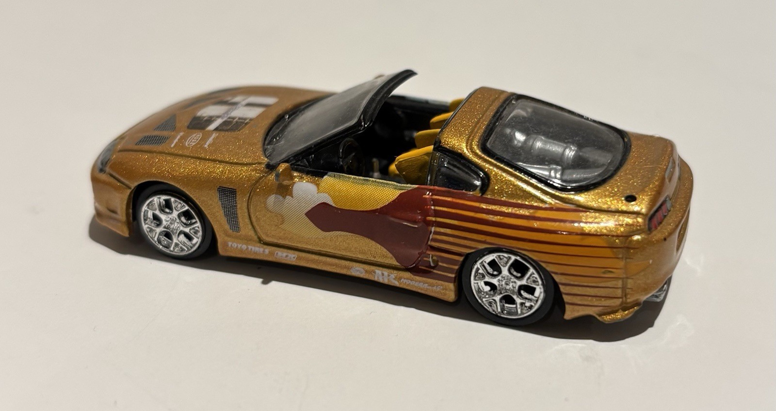 Racing Champions 2 Fast 2 Furious Gold 1995 Toyota Supra 1:64 Scale Replica Car_2 Racing Champions 2 Fast 2 Furious Gold 1995 Toyota Supra 1:64 Scale Replica Car
