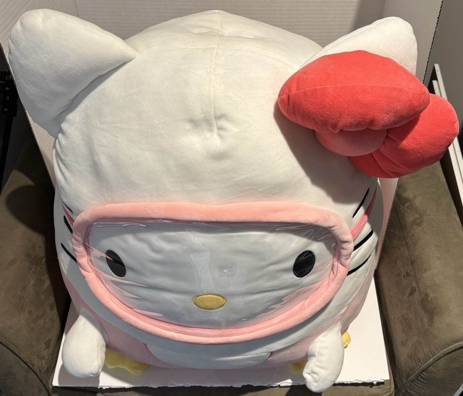 Huge Squishmallows Hello Kitty Scuba Gear 20-24" - Sanrio 2021_2 Huge Squishmallows Hello Kitty Scuba Gear 20-24" - Sanrio 2021