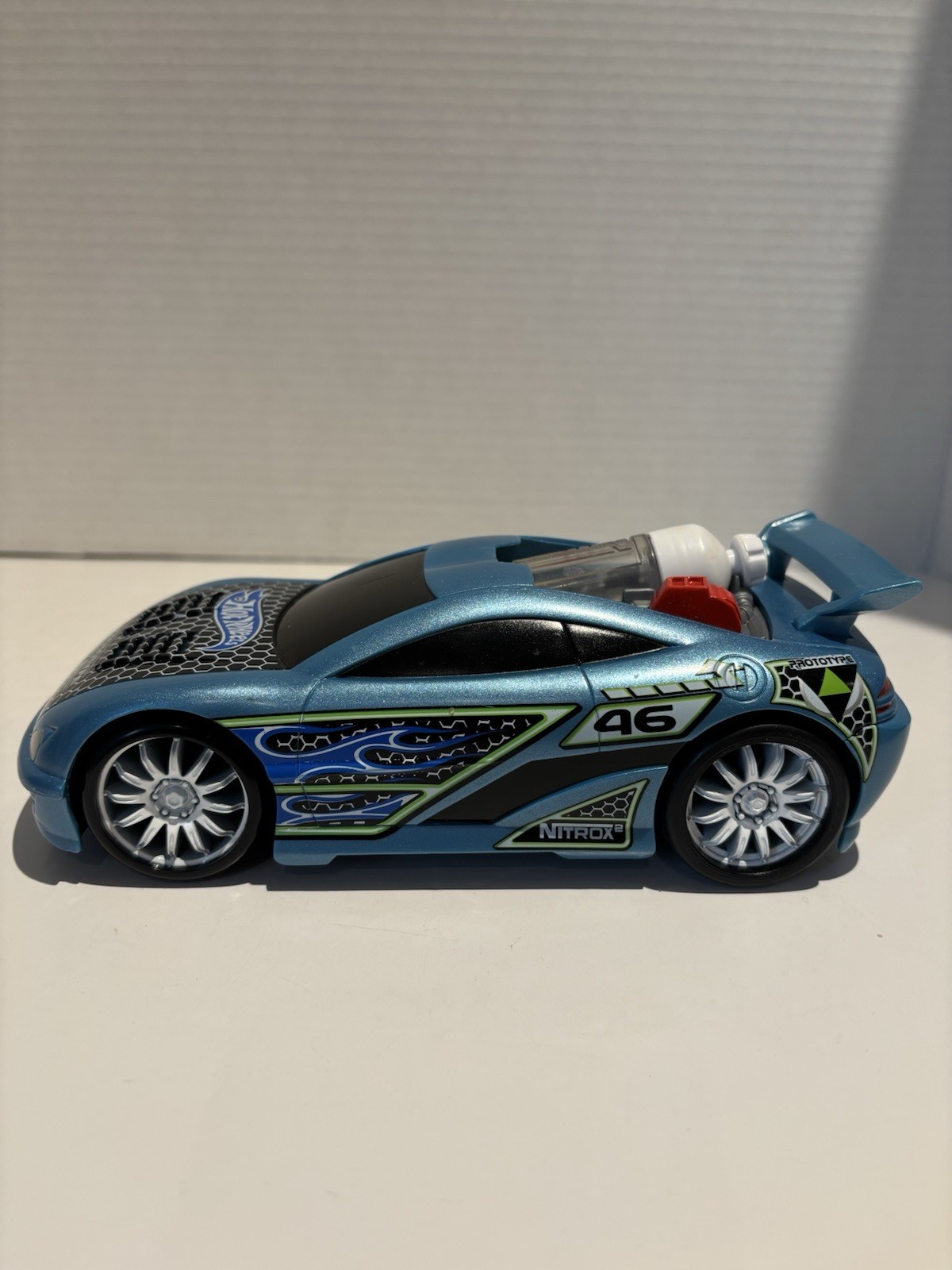 Hot Wheels Formula Fuelers Racers Blue Nitrox Car 2003 Working Rare Colectible_3 Hot Wheels Formula Fuelers Racers Blue Nitrox Car 2003 Working Rare Colectible