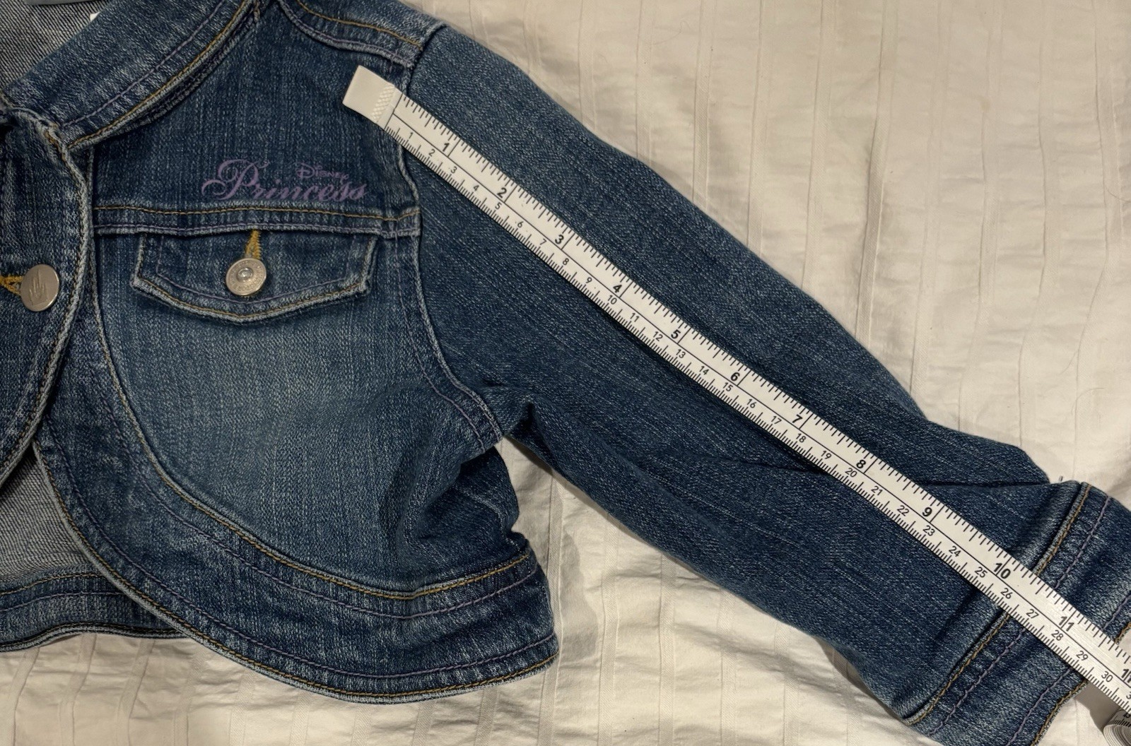 Vintage Y2K Disney Store Princess Cropped Denim Girls Jean Jacket - Size 5 to 8_6 Vintage Y2K Disney Store Princess Cropped Denim Girls Jean Jacket - Size 5 to 8