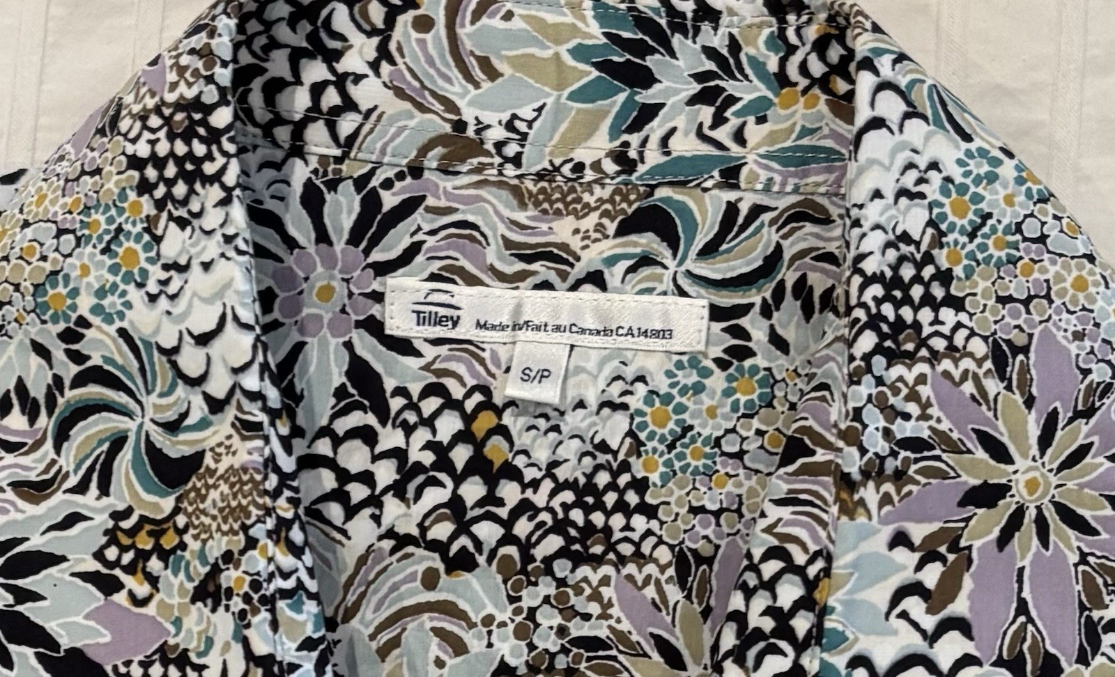 Vintage Y2K Tilley x Liberty of London Floral Print Short Sleeve Shirt Size S/M_2 Vintage Y2K Tilley x Liberty of London Floral Print Short Sleeve Shirt Size S/M