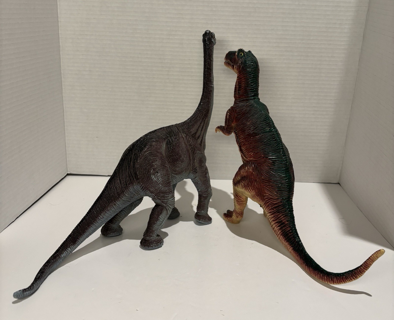 Vintage 1998 BRACHIOSAURUS & Tyrannosaurus Rex Lot Of 2 Large Dinosaur Figures_2 Vintage 1998 BRACHIOSAURUS & Tyrannosaurus Rex Lot Of 2 Large Dinosaur Figures