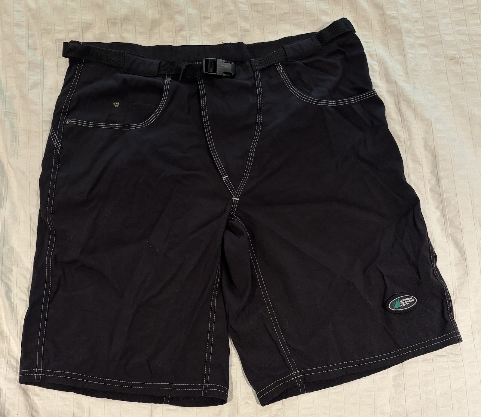 Mountain Equipment Co-op Vintage 1990’s MEC Black Nylon Biking Shorts SZ 33_0 Mountain Equipment Co-op Vintage 1990’s MEC Black Nylon Biking Shorts SZ 33