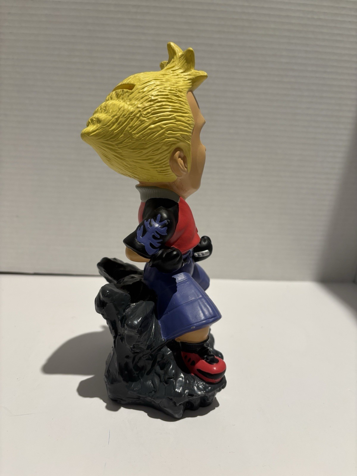 FINAL FANTASY 8 VIII Zell Piggy Bank Rare Vintage 1999 Bandai VGUC_2 FINAL FANTASY 8 VIII Zell Piggy Bank Rare Vintage 1999 Bandai VGUC
