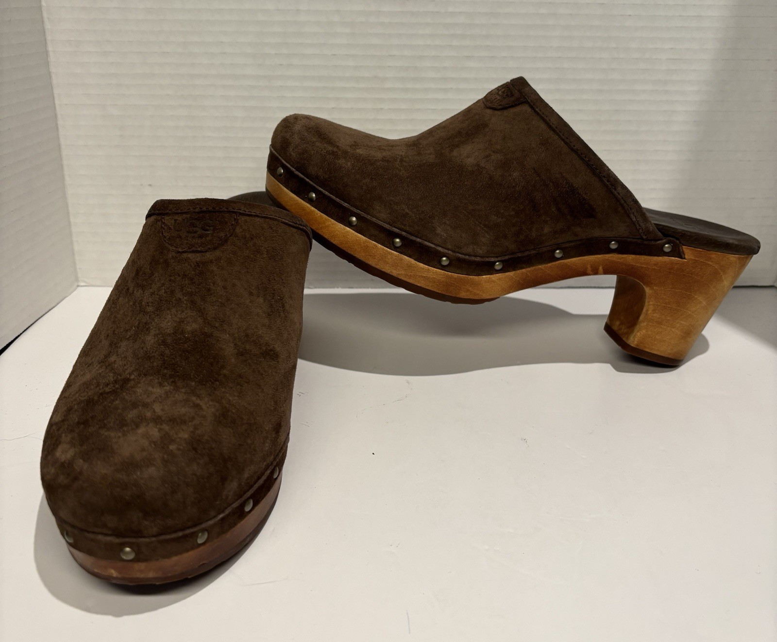 UGG Kassi Heel Mule Clogs Studs Brown Suede Women’s Shoes SZ 10 US 41 EU_2 UGG Kassi Heel Mule Clogs Studs Brown Suede Women’s Shoes SZ 10 US 41 EU