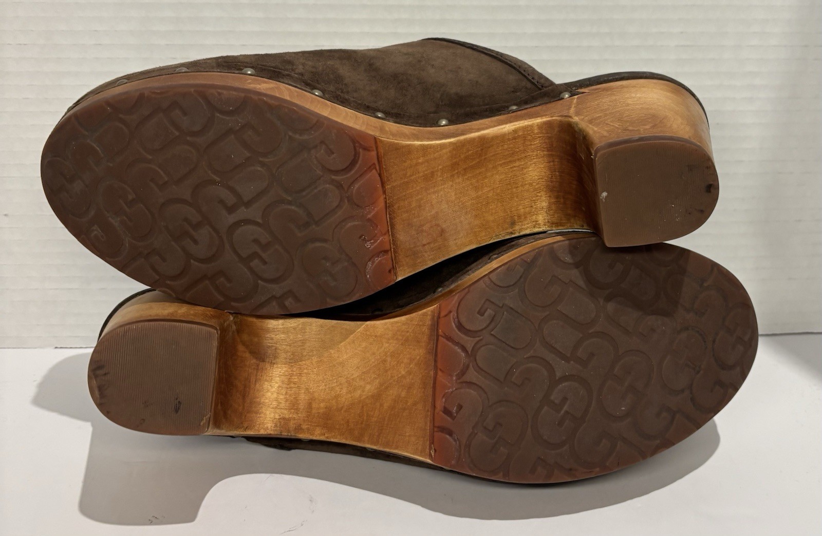 UGG Kassi Heel Mule Clogs Studs Brown Suede Women’s Shoes SZ 10 US 41 EU_6 UGG Kassi Heel Mule Clogs Studs Brown Suede Women’s Shoes SZ 10 US 41 EU