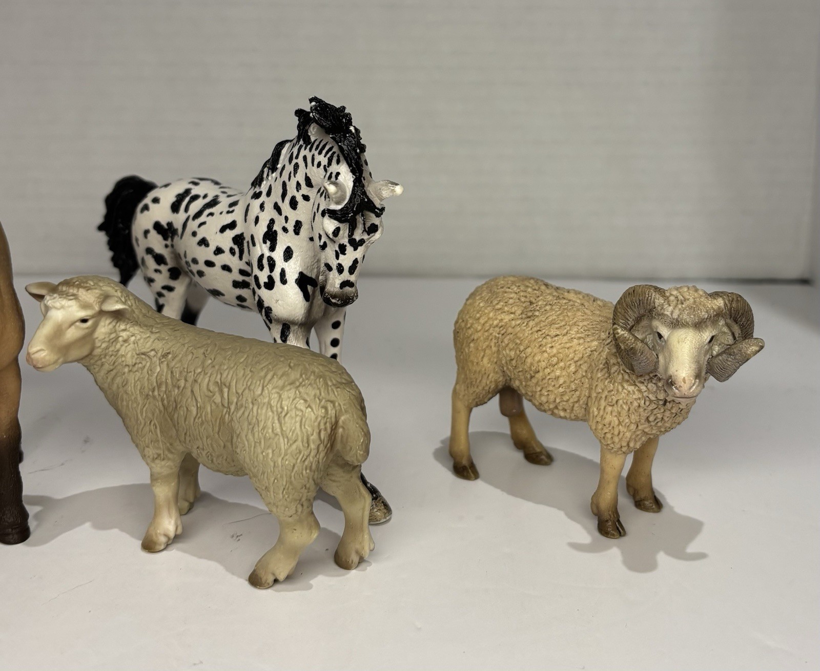 Schleich Farm Animals Lot of 6 Horse Pig Sheep Goat Ram Knabstrupper Retired_3 Schleich Farm Animals Lot of 6 Horse Pig Sheep Goat Ram Knabstrupper Retired