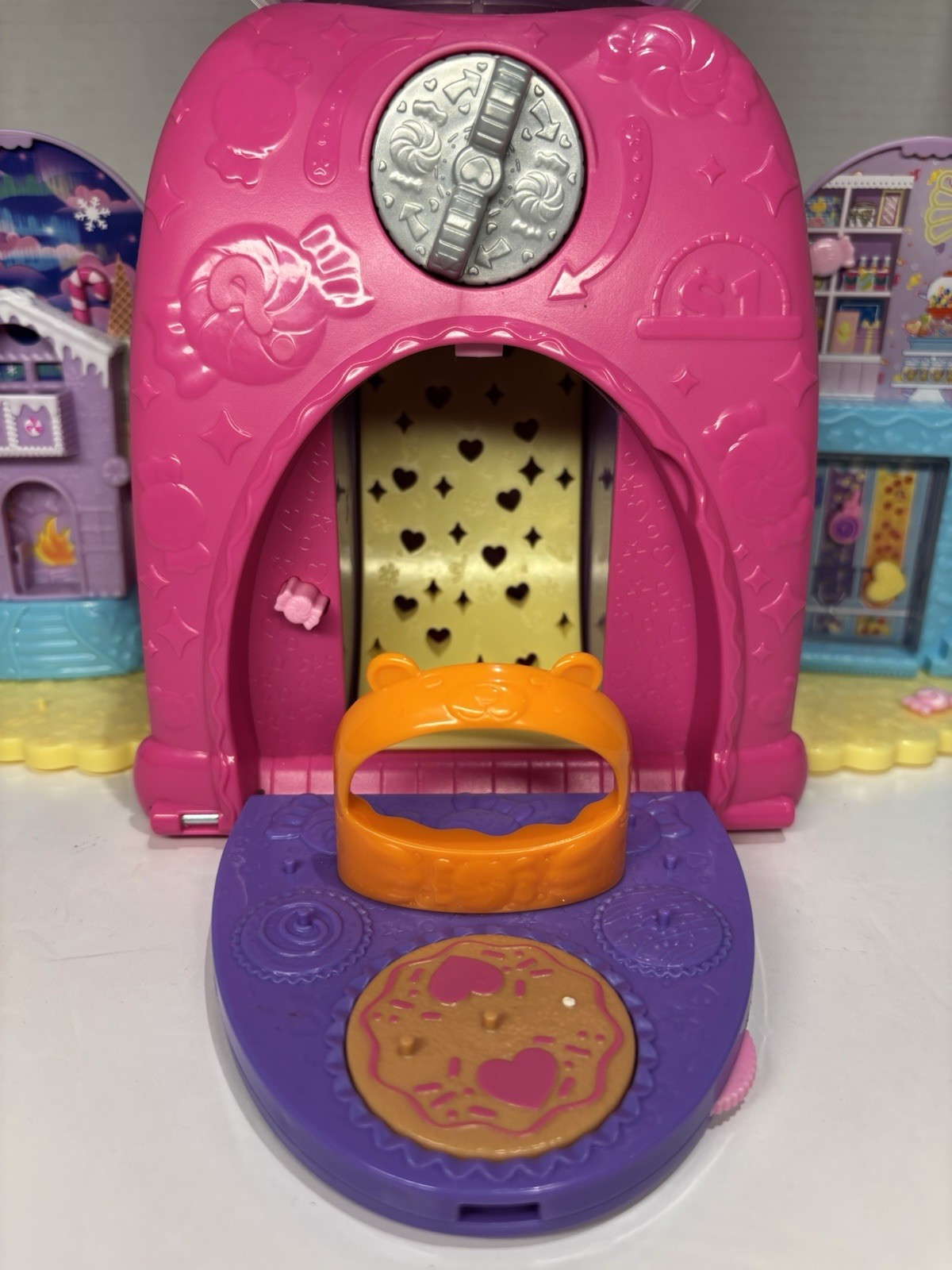 Mattel POLLY POCKET Gumball Bear Doll Play Set Toy_2 Mattel POLLY POCKET Gumball Bear Doll Play Set Toy