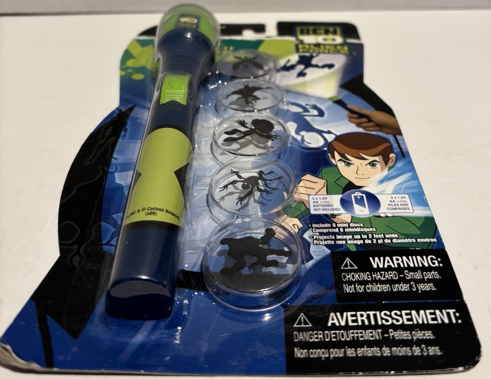 Vintage Ben 10 Projection Projector Flash Light Set 6 Alien Disc Caps New Sealed_1 Vintage Ben 10 Projection Projector Flash Light Set 6 Alien Disc Caps New Sealed