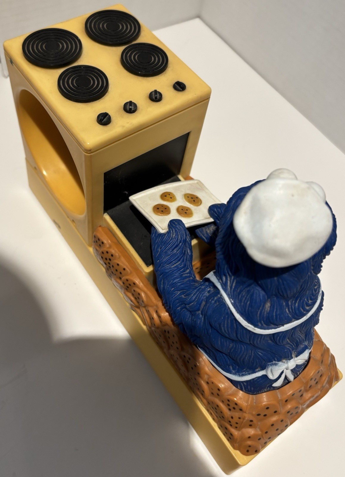 Vintage 1970s Sesame Street Cookie Monster Alarm Clock Radio - *READ DESCRIPTION_3 Vintage 1970s Sesame Street Cookie Monster Alarm Clock Radio - *READ DESCRIPTION