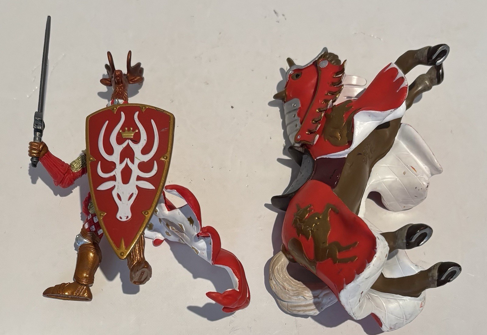 PAPO The Medieval Era - Red Stag Knight Mounted On Rearing Caped Horse_4 PAPO The Medieval Era - Red Stag Knight Mounted On Rearing Caped Horse