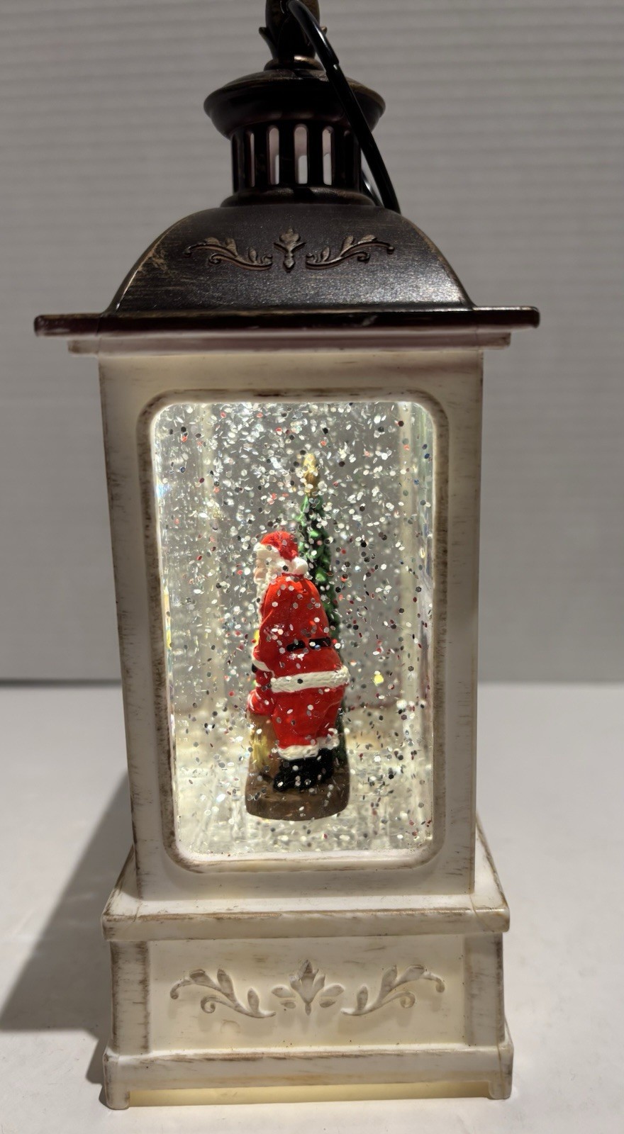 Santa & Friends Lighted Water Lantern Snow Christmas Holiday Diorama_1 Santa & Friends Lighted Water Lantern Snow Christmas Holiday Diorama