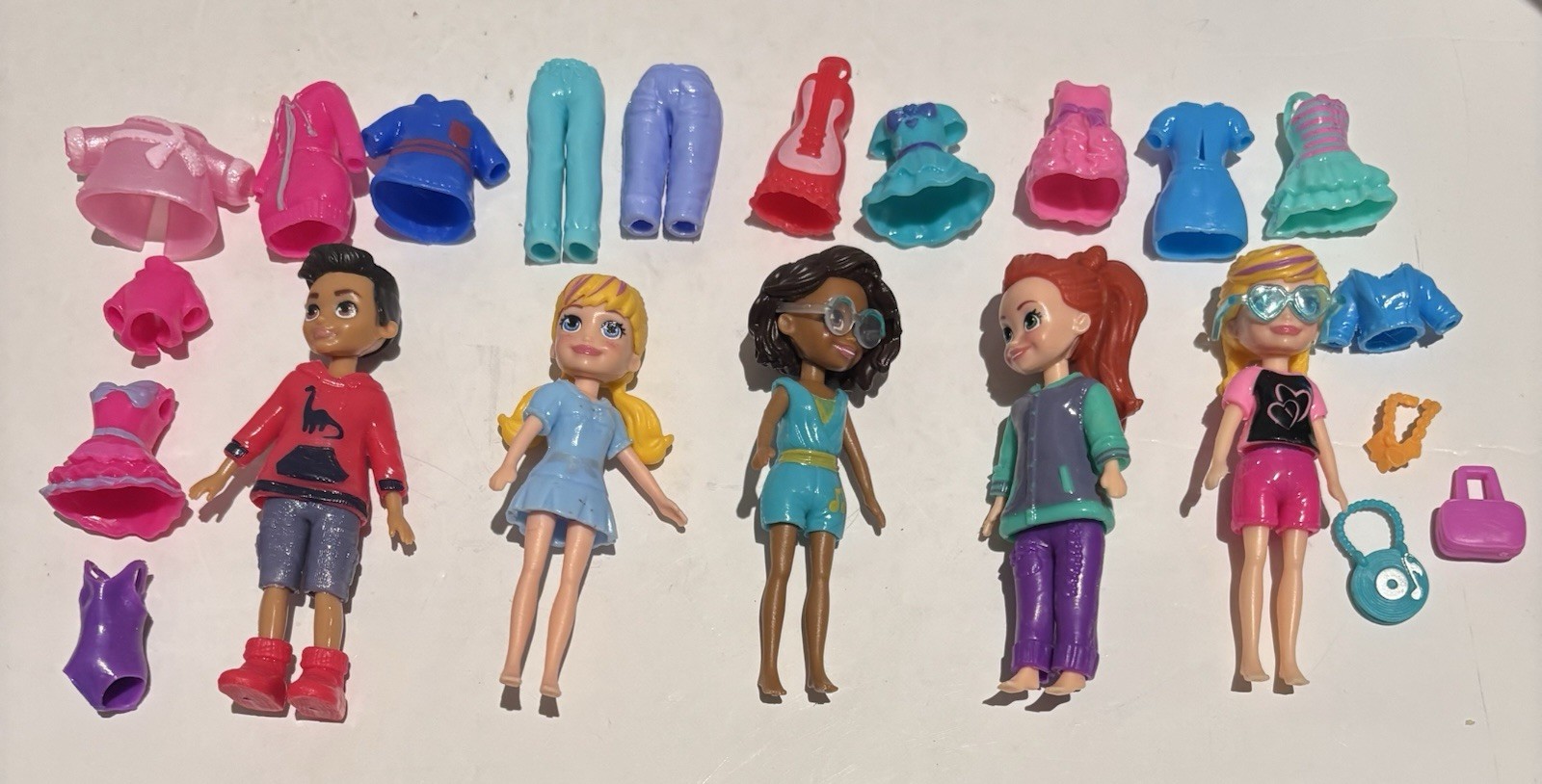 Lot Of 5 POLLY POCKET - Nicholas Boy Shani Lila Dolls - Outfit & Accessories_4 Lot Of 5 POLLY POCKET - Nicholas Boy Shani Lila Dolls - Outfit & Accessories