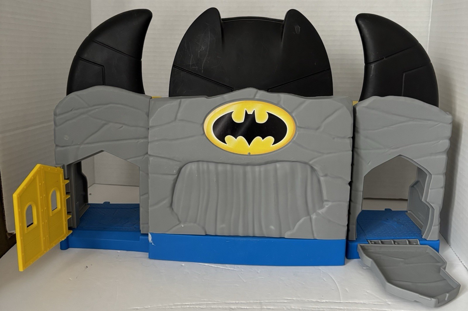 Fisher-Price Little People - Electronic DC SUPER FRIENDS Batcave Tested Working_3 Fisher-Price Little People - Electronic DC SUPER FRIENDS Batcave Tested Working