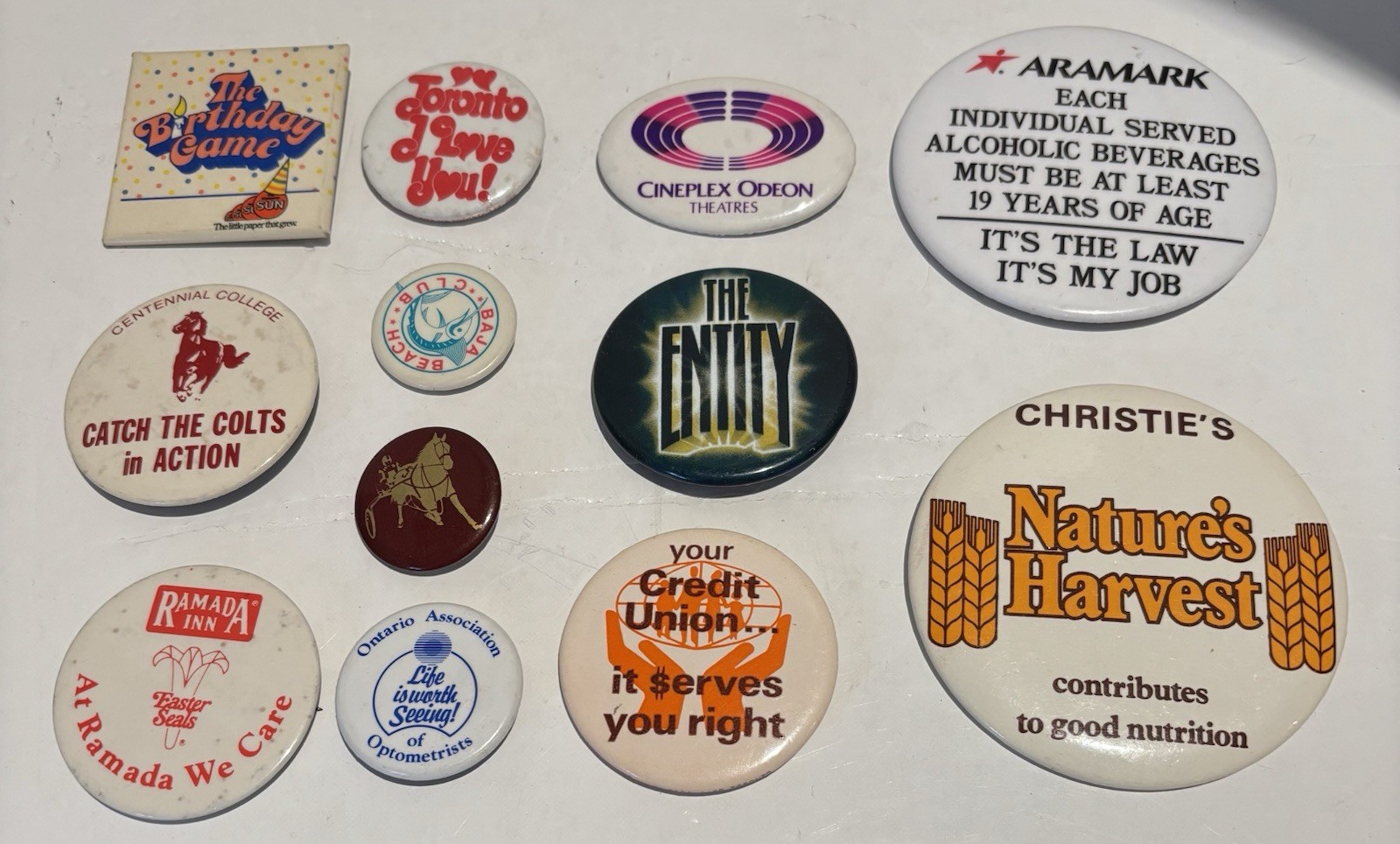 Vintage 1980’s Retro Pinback Buttons Lot Of 12 - Toronto Sun Movies Pop Culture_0 Vintage 1980’s Retro Pinback Buttons Lot Of 12 - Toronto Sun Movies Pop Culture